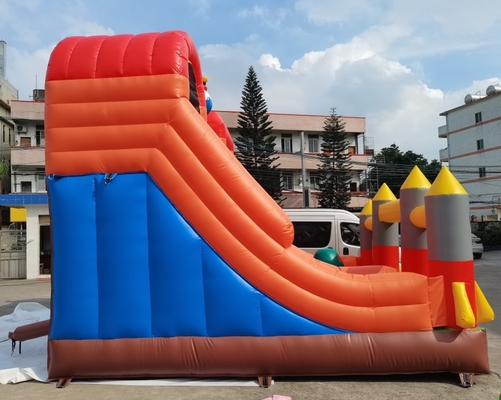膨脹可能な跳躍に跳ねることが子供のためのロケットのスライドを城郭で囲む5mLX5mWX6mHはパーティを楽しむ