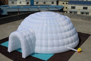 二重層の膨脹可能なテント、屋外のための防水ポリ塩化ビニールの膨脹可能なキャンプ テント