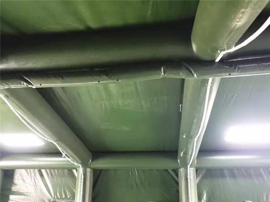 スクリーンの印刷を用いる専門ポリ塩化ビニールの防水シートの緑の膨脹可能なテントの避難所