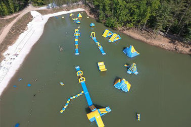 ロゴの印刷は湖ポリ塩化ビニールの防水シートのための膨脹可能なウォーター・スポーツ/Aquaparkをカスタマイズしました