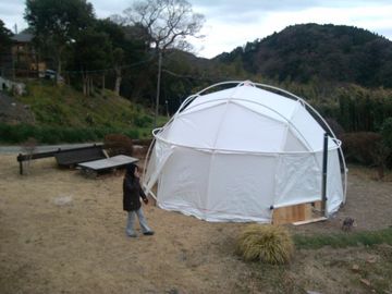 ポリ塩化ビニールの防水シート材料とキャンプするでき事のための屋外の膨脹可能な泡テント