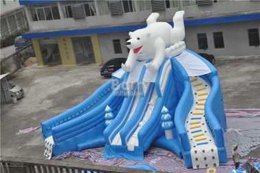 巨大で美しく新しいくまのプールのスライド、遊園地のための膨脹可能なプールのスライド