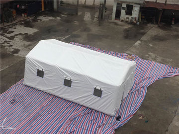 堅のポリ塩化ビニールの空気白く膨脹可能な緊急のテント、病院の膨脹可能な軍隊の医学のテント