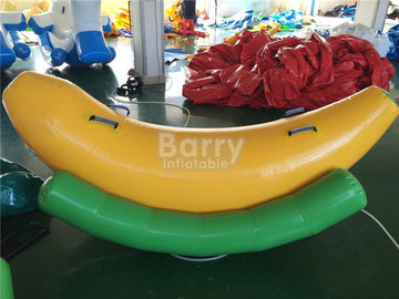 興味深い2つの座席膨脹可能なバナナ ボート/膨脹可能な水シーソー