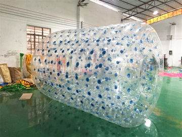 ポリ塩化ビニールの防水シート膨脹可能な水おもちゃ、球体水ローラー球2.4 * 2.2 * 1.8M