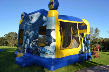 防水シートの裏庭のコマーシャルのための縫うバットマンC4のコンボの膨脹可能な跳躍の城