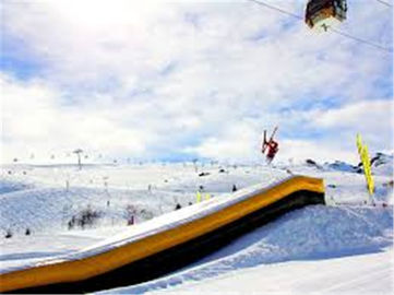 スキーをするか、のための傾斜路が付いている注文の屋外の大きく膨脹可能なジャンプのエアバッグまたはBmxのバイクの発育阻害またはFMX