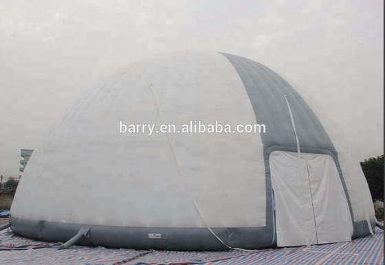 膨脹可能なドームのテントの風抵抗力がある100Km/Hを造る地上の空気
