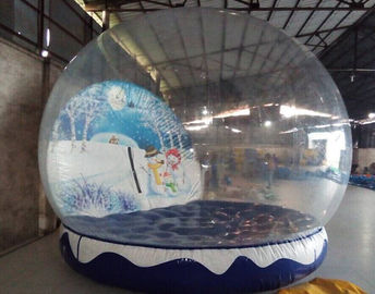 膨脹可能なクリスマスの雪の地球、ポリ塩化ビニールの防水シートの屋外のための膨脹可能なクリスマスの球