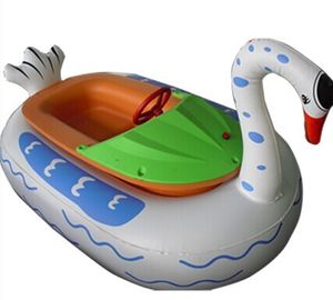 おかしいプールの膨脹可能なおもちゃのボート、動物の膨脹可能な水バンパーのボート