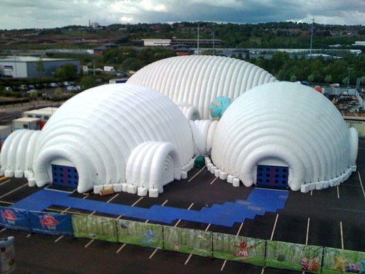 0.45mmポリ塩化ビニールの膨脹可能なドームのテントの空気によって支えられる構造巨人