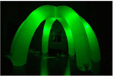 LED の変更ライトと魅力的なクラブ装飾の膨脹可能なアーチ