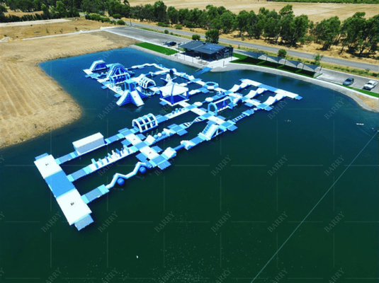 パーソナライズ可能な充気池水遊び場 PVC素材