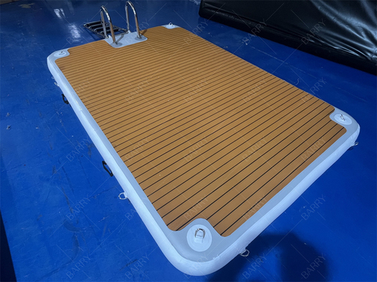 スタッドレスタイヤの階段 3x2x0.2m 充気式ジェットスキードック ボート停泊用ポントン