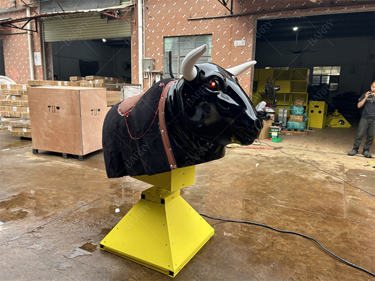 大人のための膨らませられる機械的な雄牛騎乗 - レッドロデオシミュレーター