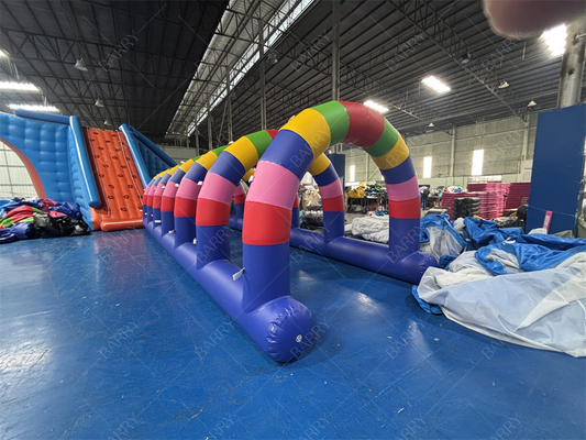 夏のイベントのために 32.8フィートの充気式水噴霧トンネル