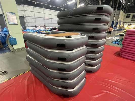 空気ポンプ付きのカスタマイズ可能なインフレータブル犬用ウォーターランプ