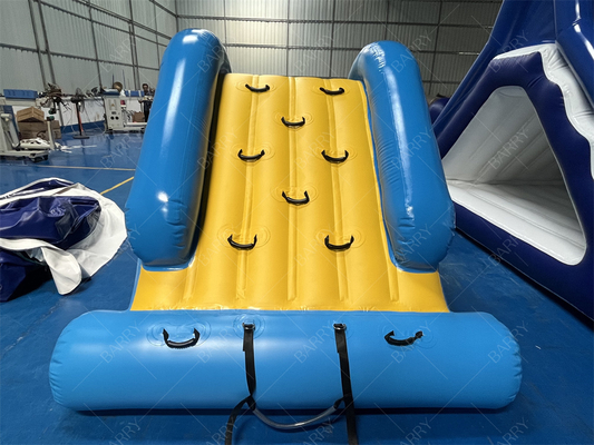 湖インフレータブルウォータータワークライミングスライド、工場直販インフレータブルフローティングウォータースライドウォーターパーク用