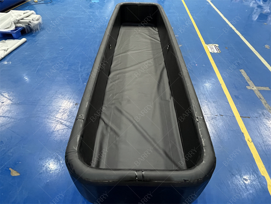 黒い長方形のインフレータブルドロップステッチプール 複数の空気技術 アウトドアインフレータブルプール カスタマイズ