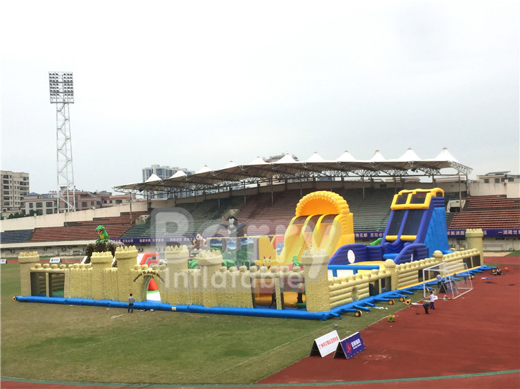 1600m2 世界最大の充気式テーマパーク 室内恐竜 屋外 大跳び スポーツゲーム