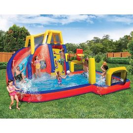 子供は Waterpark の膨脹可能な防水に上昇およびスポーツの遊を滑らせます