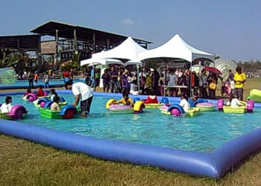 子供、家族のための膨脹可能なプールのための遊園地の小さいプール