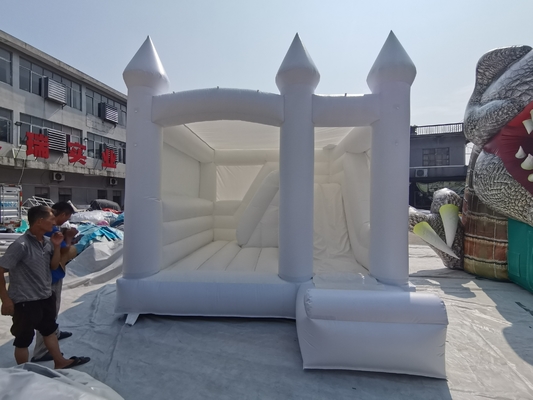 5x4mの商業弾力がある城の白い幼児の跳ね上がりの家の膨脹可能な結婚の警備員