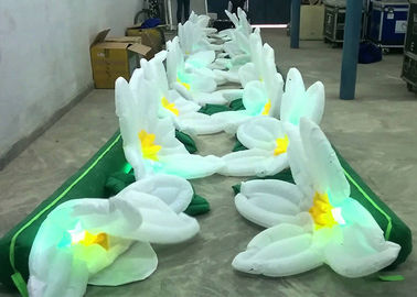 巨大な花のLEDの膨脹可能な花鎖の装飾が付いている膨脹可能な広告プロダクト