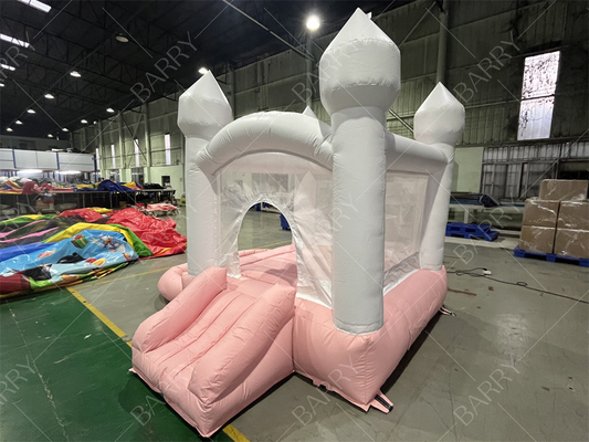 3.3x3m 白とピンク 美しい 膨らませられる結婚式 ボランサー スライド コンボ ジャンピングキャッスル スライド