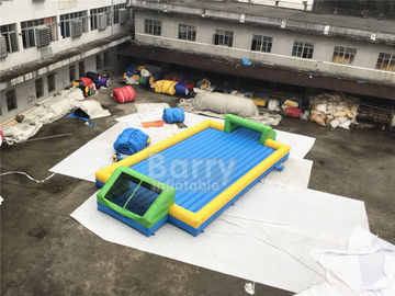ドアの屋外の膨脹可能な石鹸のフットボール競技場、底が付いている膨脹可能な水フットボール競技場の近くのドア