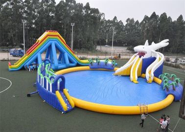 催し物の爆発のゲーム最終的で膨脹可能な水公園/水は湖のためにもてあそびます