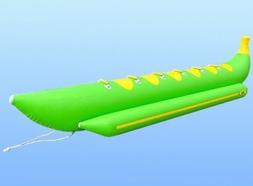 緑 0.9mm ポリ塩化ビニールの 6 つの座席が付いている大人の膨脹可能な Towable バナナ ボート